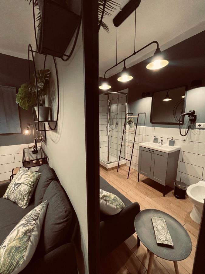 Palazzo Berardi Bed & Breakfast Таранто Екстериор снимка
