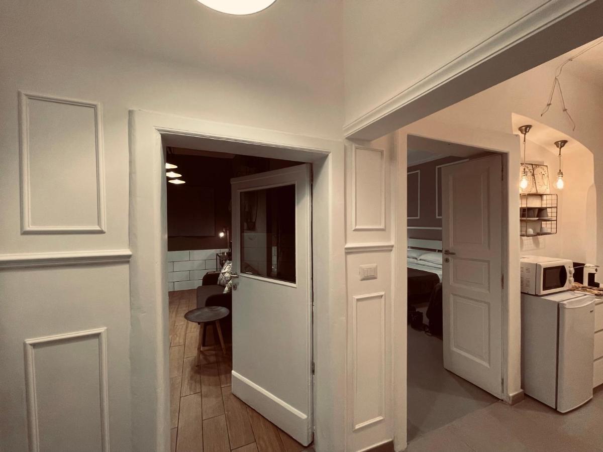 Palazzo Berardi Bed & Breakfast Таранто Екстериор снимка