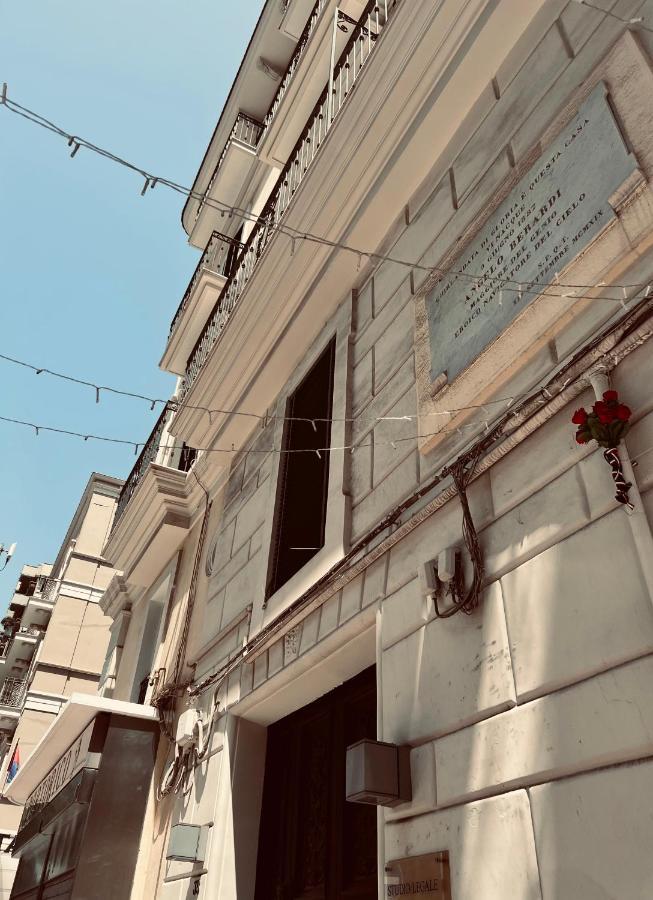 Palazzo Berardi Bed & Breakfast Таранто Екстериор снимка