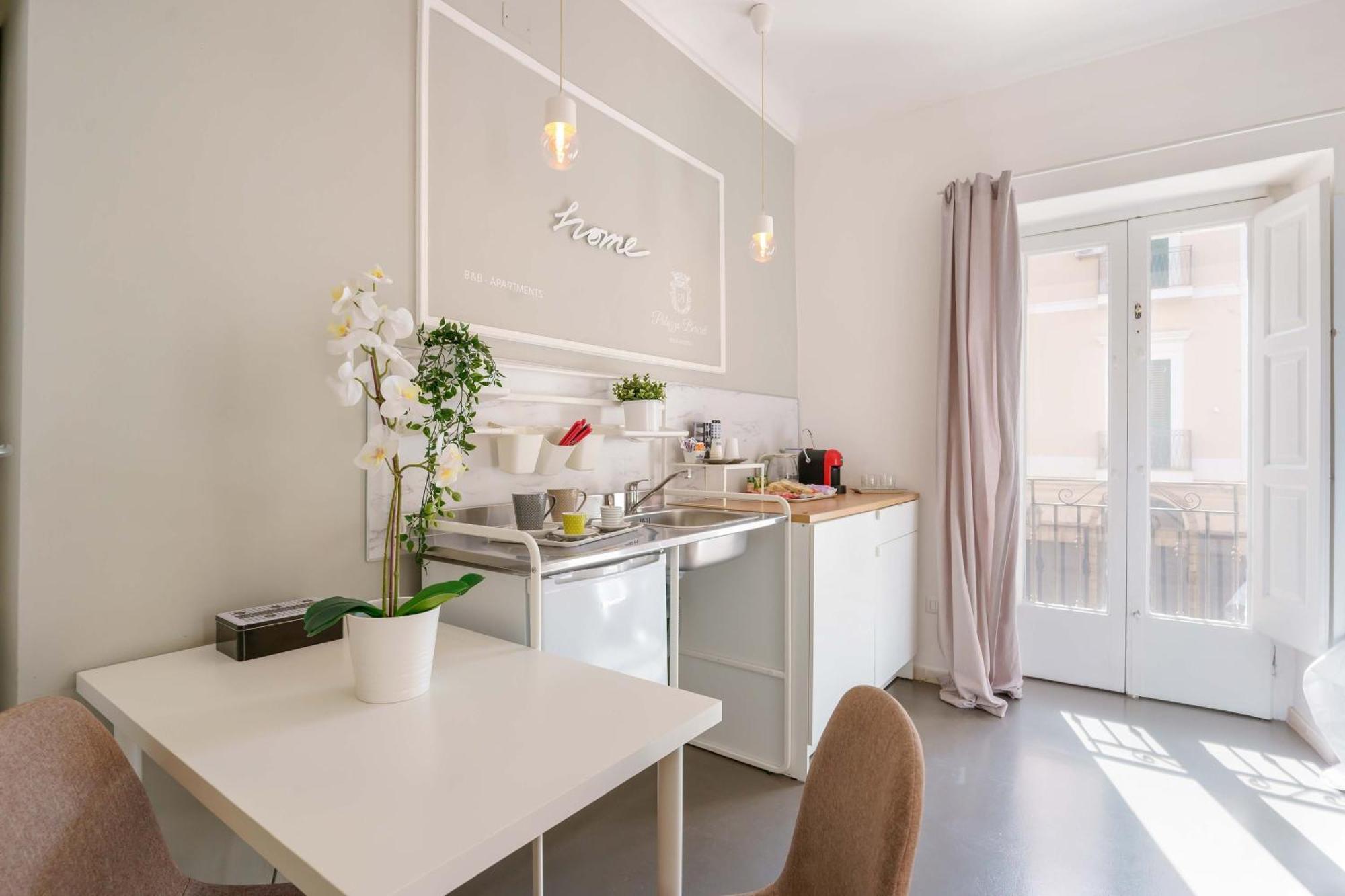Palazzo Berardi Bed & Breakfast Таранто Екстериор снимка