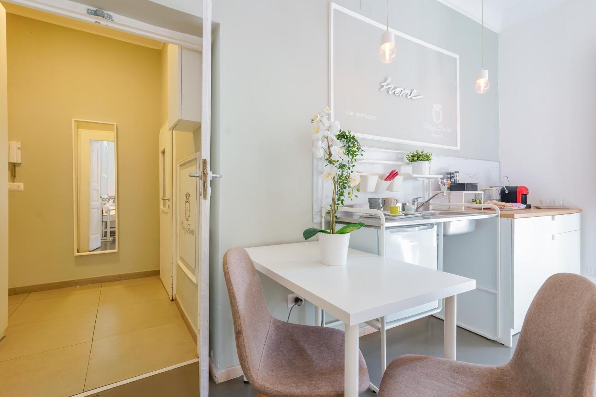 Palazzo Berardi Bed & Breakfast Таранто Екстериор снимка