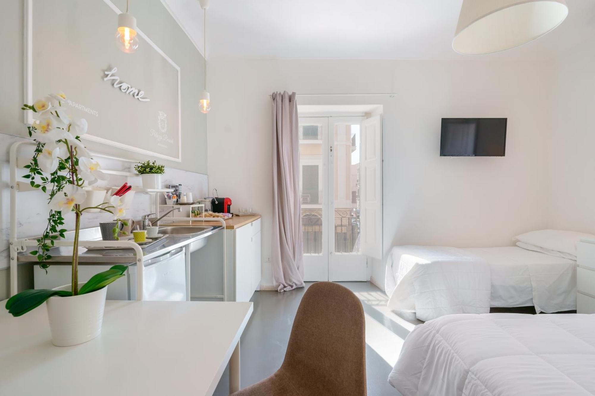 Palazzo Berardi Bed & Breakfast Таранто Екстериор снимка