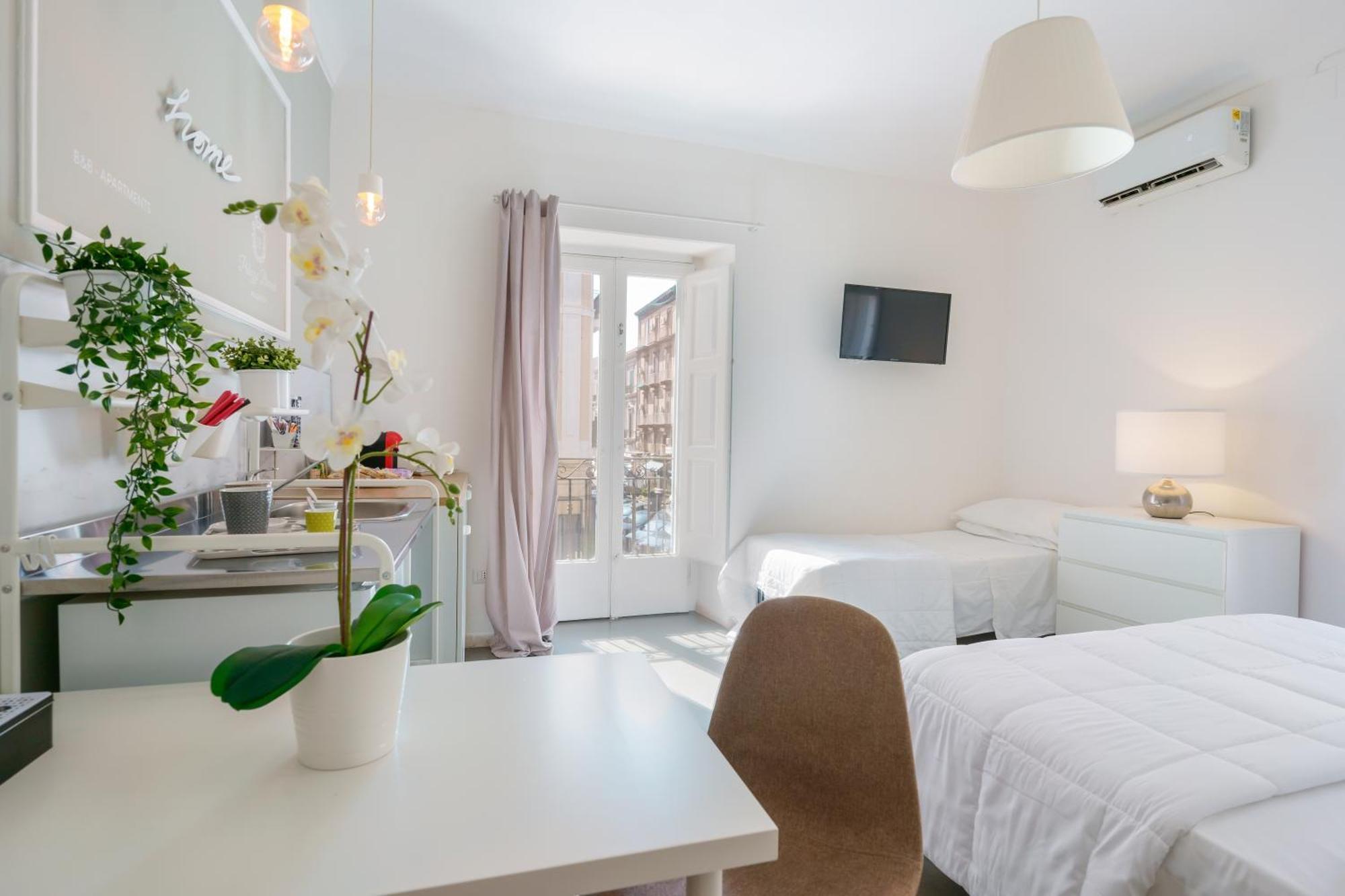 Palazzo Berardi Bed & Breakfast Таранто Екстериор снимка